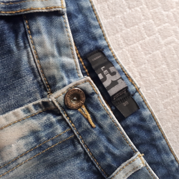 Destroy short - Picture 2 of 2